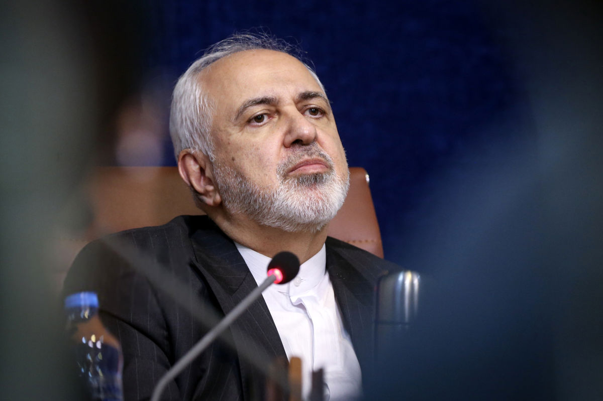 تندروها پدیده‌هایی نادر هستند! چه کسی حکم اعدام ظریف را صادر کرد؟