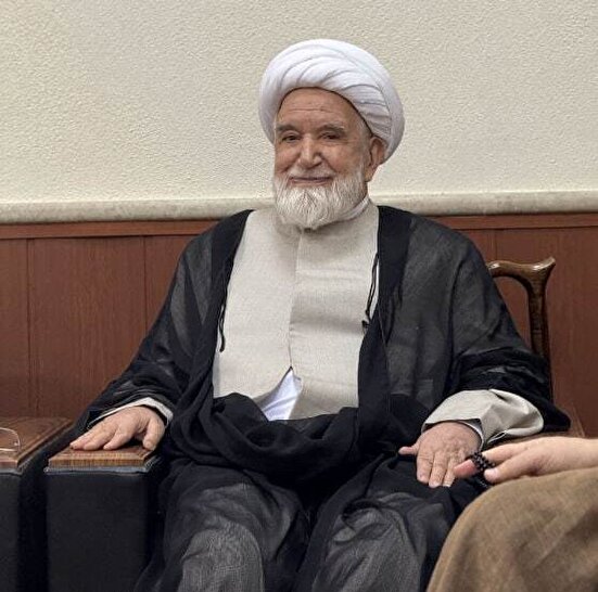 خود را متعهد می‌دانم از حقوق شرعی، قانونی و آزادی‌های مشروع مردم دفاع کنم