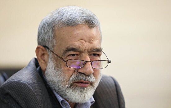 ویدئو: کاهش قیمت دلار بازی سیاسی است / می‌خواهند بگویند مسیر بهبود اقتصاد در کنار آمدن با آمریکا است