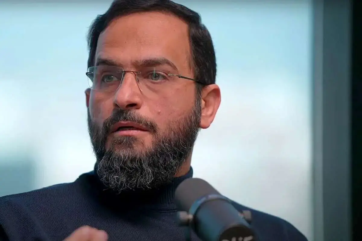 اعتراض در شرایط حاضر یا جهالت است یا خیانت