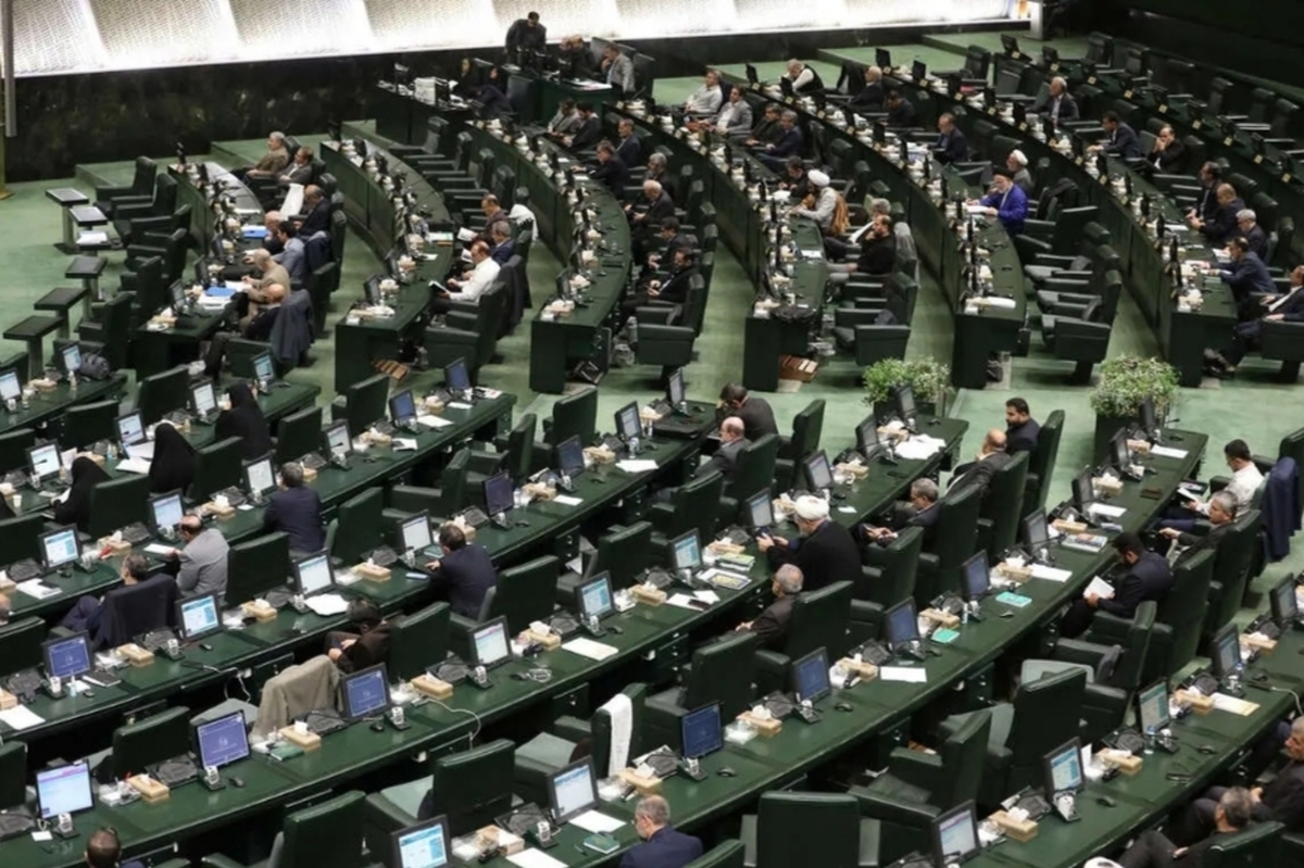 با دلخوش کردن به آمریکا نباید مملکت را تخریب کنیم