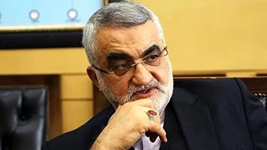 رضا پهلوی در میان جمع ضدانقلاب هم بی‌ارزش است؛ نه حیثیت دارد نه شرافت