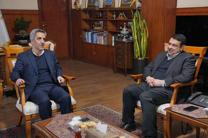 نجارزاده در دیدار نمایندگان مجلس تاکید کرد: حمایت بانک ملی ایران از تولید و اشتغال نجارزاده در دیدار نمایندگان مجلس تاکید کرد: حمایت بانک ملی ایران از تولید و اشتغال