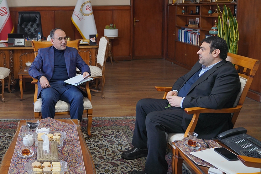 تاکید نجارزاده بر ادامه مسیر خروج بانک ملی ایران از بنگاه‌داری/منابع حاصل از واگذاری ها صرف ارتقای کیفیت خدمات می شود