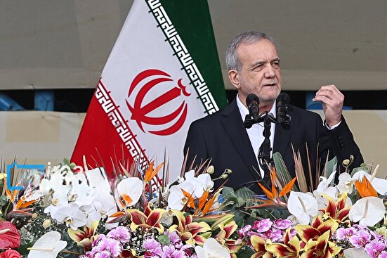 حوادث دی‌ماه غم بزرگی بر دل مردم نهاد/ شرمنده مردم هستیم