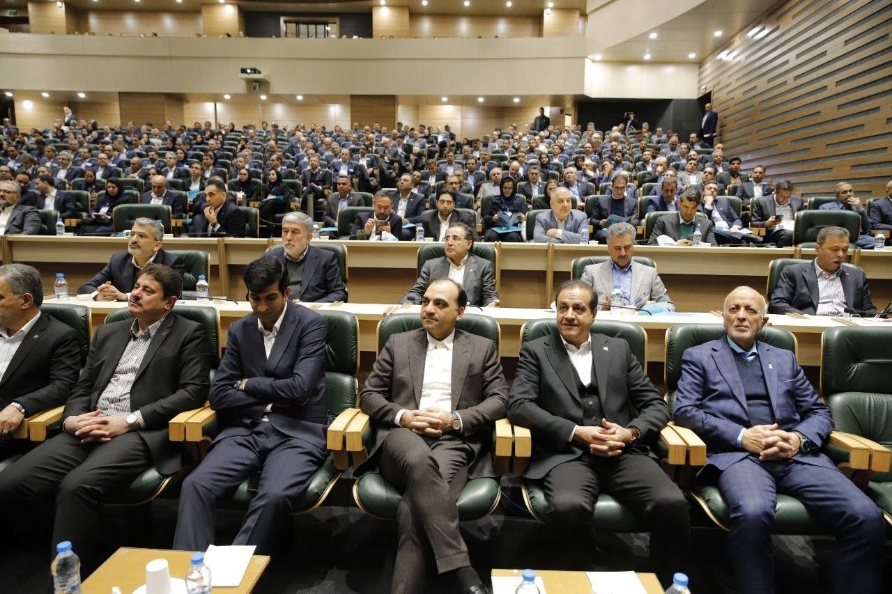 درخشش رؤسای شعب بانک صادرات ایران در شانزدهمین گردهمایی رؤسای موفق شعب کشور درخشش رؤسای شعب بانک صادرات ایران در شانزدهمین گردهمایی رؤسای موفق شعب کشور