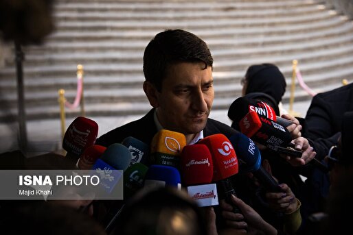 واکنش وزیر ارتباطات به ادعای نصب وایرلس بر روی تاکسی‌ها