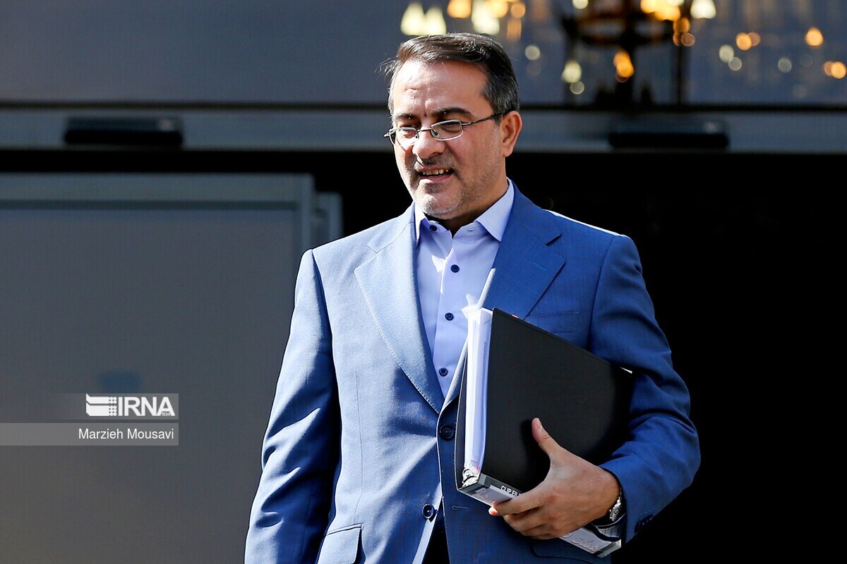 لزوم اصلاح نظام اداری در امور کلان ملی و استان‌ها