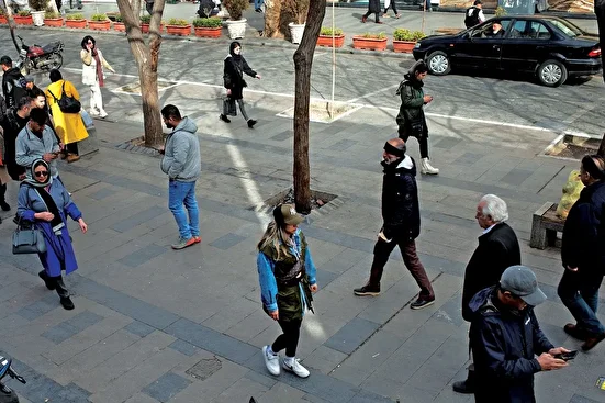 از اصفهان تا تهران؛ آغاز ارسال پیامک حجاب برای زنان عابر پیاده