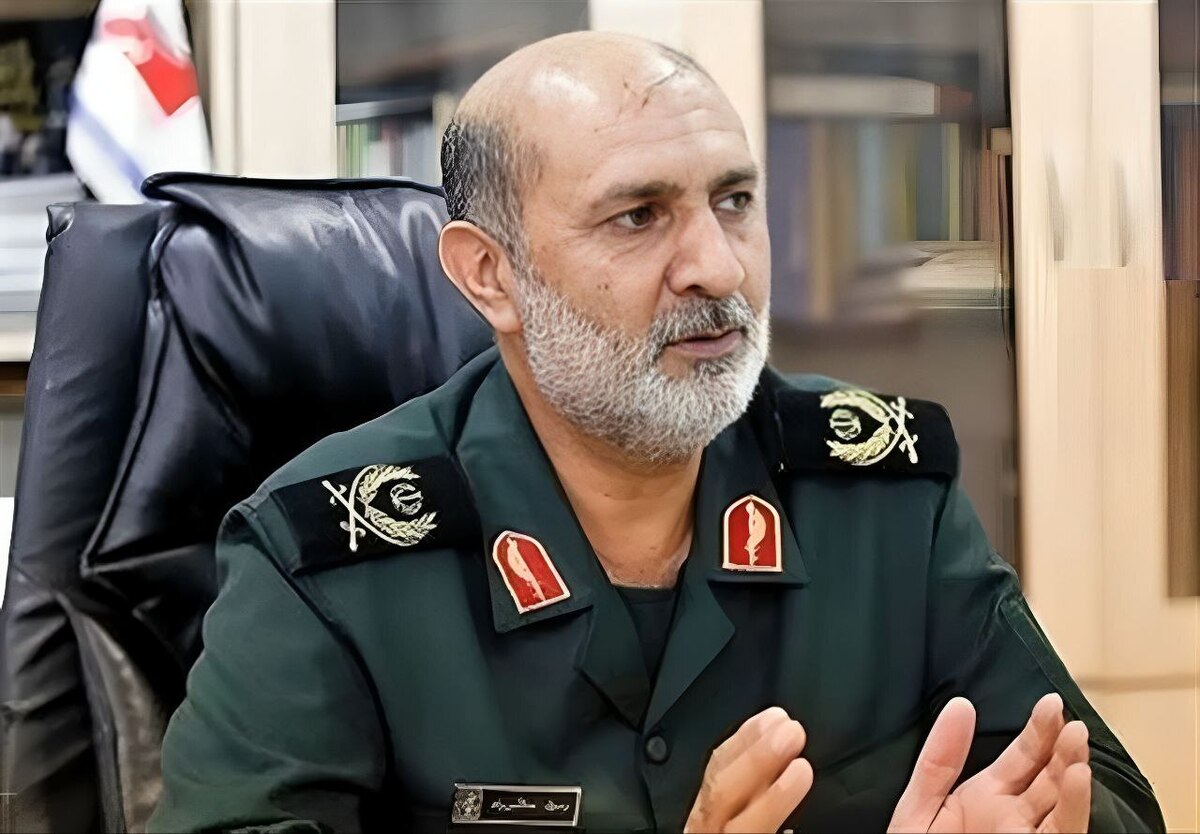 به موازات مذاکرات، نیروهای مسلح ما دست به ماشه و آماده‌اند