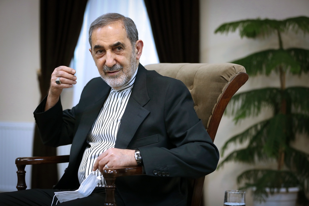 تیم مذاکره کننده ایران کاملا با سیاست های بالا دستی هماهنگ هستند