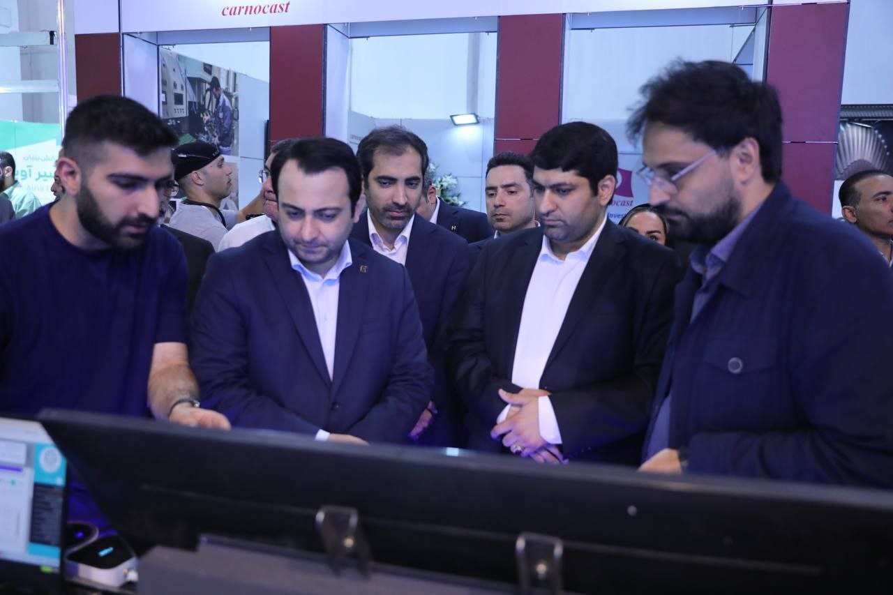 امضای تفاهمنامه همکاری بانک صادرات ایران با صندوق پژوهشی و فناوری صنعت نفت امضای تفاهمنامه همکاری بانک صادرات ایران با صندوق پژوهشی و فناوری صنعت نفت