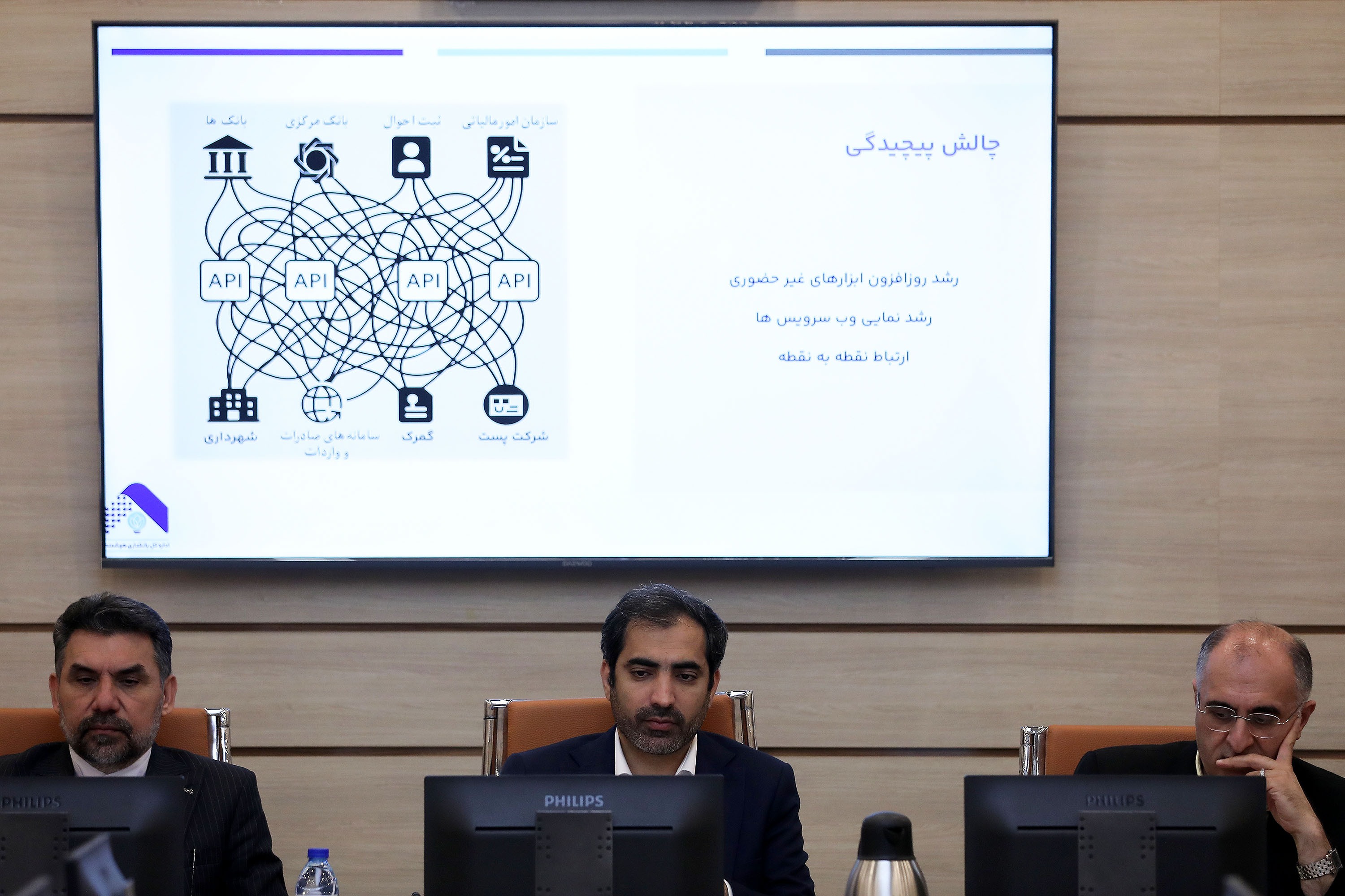 یاسر مرادی: راهاندازی سیگما گامی در جهت تحقق بانکداری بر پایه هوش مصنوعی و ارائه خدمات پلتفرمی است یاسر مرادی: راهاندازی سیگما گامی در جهت تحقق بانکداری بر پایه هوش مصنوعی و ارائه خدمات پلتفرمی است