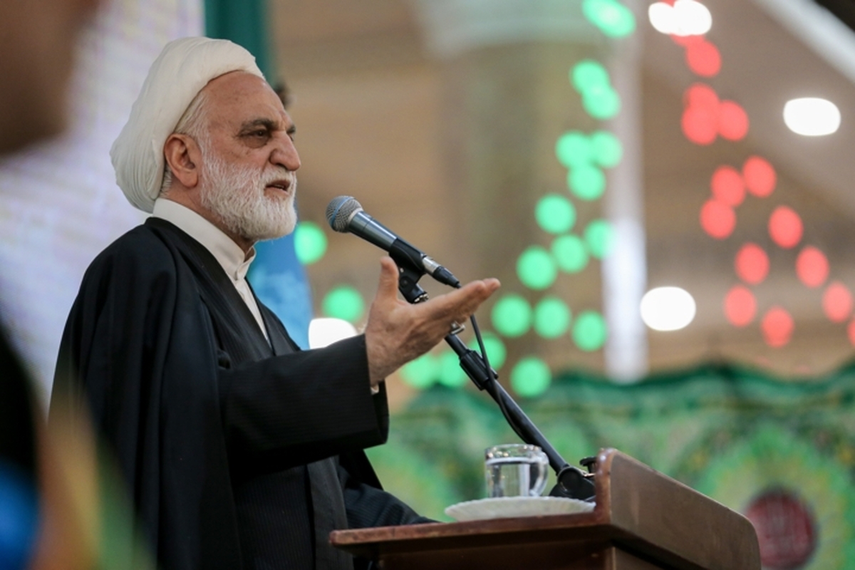 از هر نهادی که نسبت بیشتری با انقلاب دارد باید بیشتر صیانت کرد