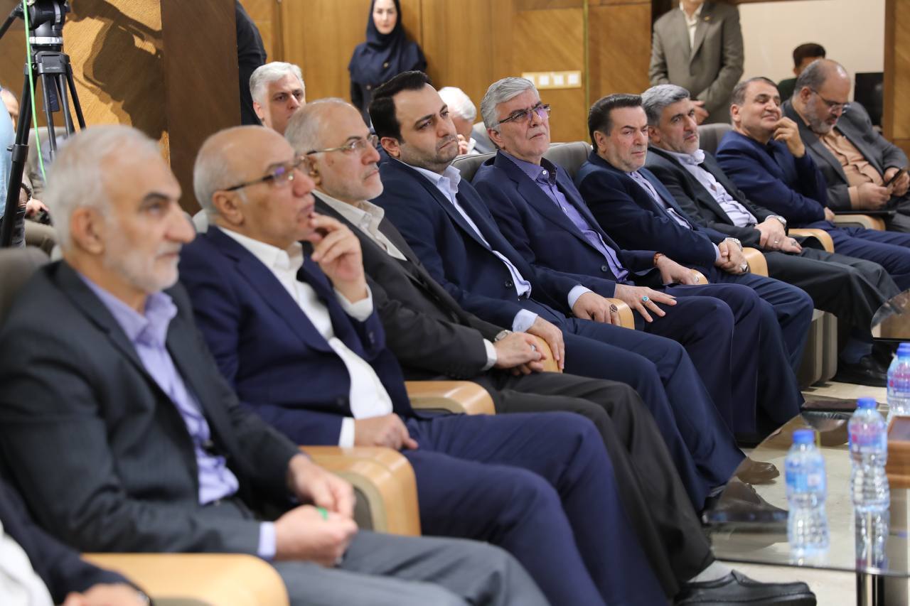 موفقیتهای بانک صادرات ایران در مسیر بازگشت به جایگاه شایسته خود سرعت گرفته است موفقیتهای بانک صادرات ایران در مسیر بازگشت به جایگاه شایسته خود سرعت گرفته است