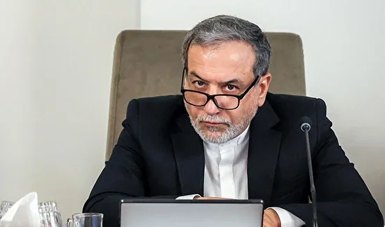 فشار پایداری‌ها بر عراقچی در پی تغییر مشاور جلیلی