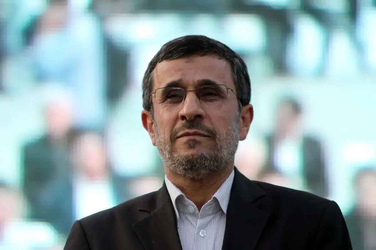 اگر احمدی‌نژاد ادعا کرد امام‌زمان یا حتی خدا است تعجب نکنید!