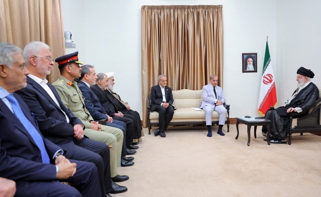 تنها چیزی که می‌تواند امنیت امت اسلامی را تامین کند، اتحاد میان کشورهای اسلامی است