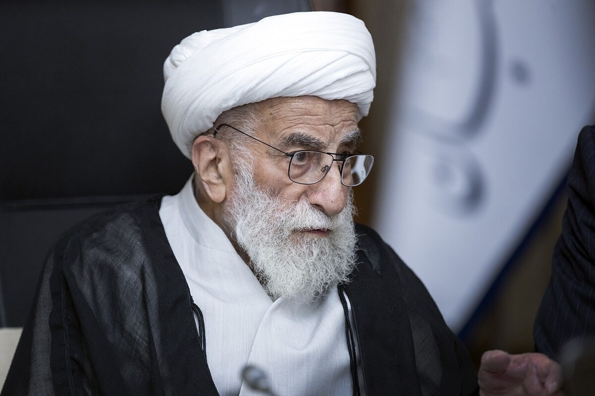 انتخاب مجدد آقای جنتی ۹۹ساله به عنوان دبیر شورای نگهبان چه معنایی دارد؟
