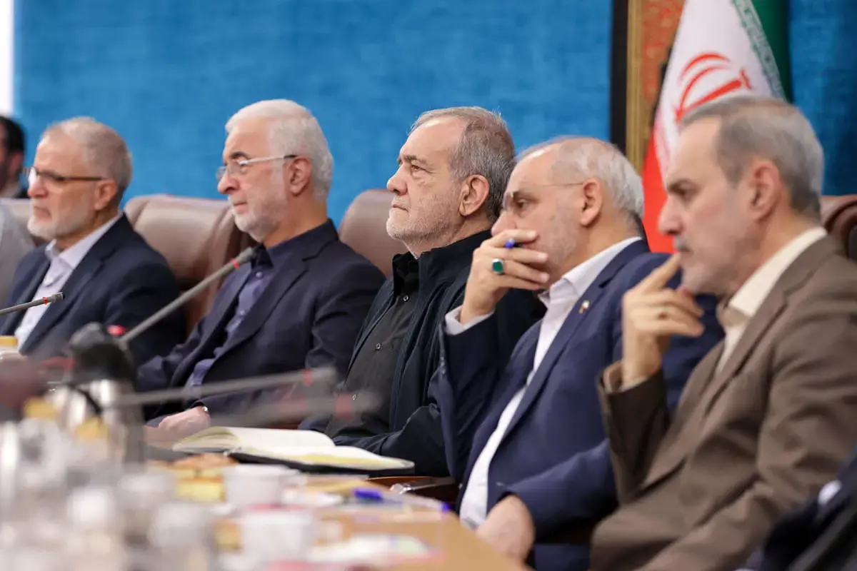 هر استاندار رئیس جمهور استان خود باشد