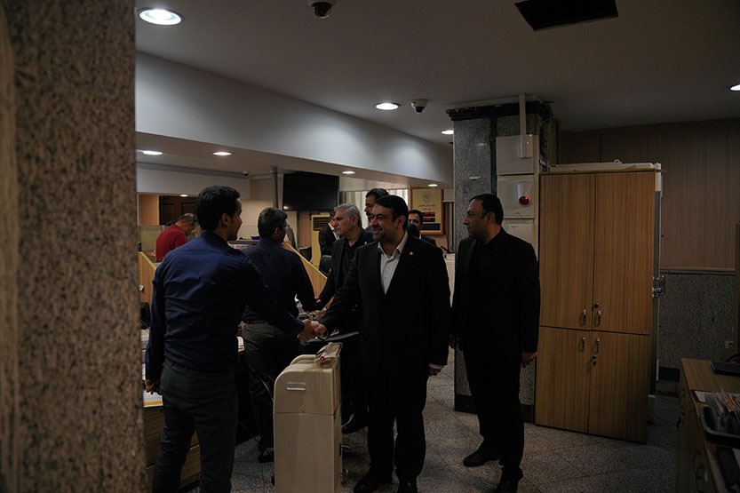 نجارزاده: استمرار خدمات بانکی و درگاه های غیرحضوری بانک ملی ایران در سراسر کشور نجارزاده: استمرار خدمات بانکی و درگاه های غیرحضوری بانک ملی ایران در سراسر کشور