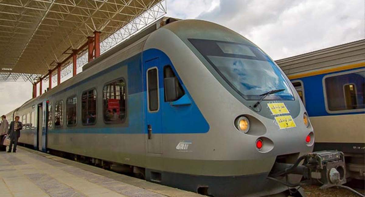 فروش ۷۰ درصد بلیت قطار‌های اربعین ۱۴۰۴
