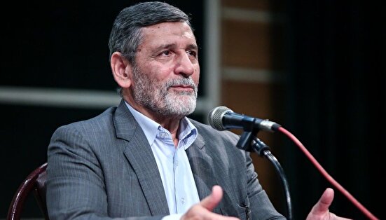 کسانی را دیده‌ایم که با ظاهر متفاوت در مسیر کاروان رهبری آمده‌اند و زارزار گریه می‌کرده‌اند