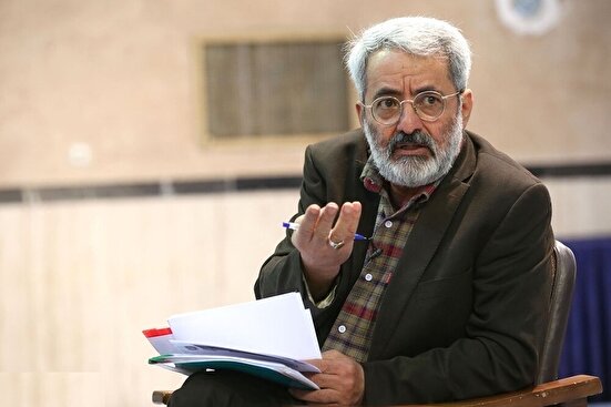 تندروها و تندروی، بستر مناسب نفوذ هستند