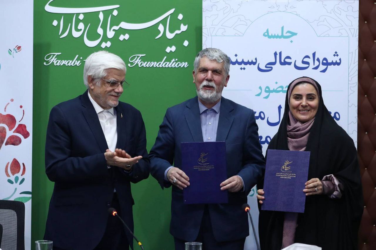 از هنرمندان خارج از کشور دعوت میکنیم به میهن خود بازگردند از هنرمندان خارج از کشور دعوت میکنیم به میهن خود بازگردند