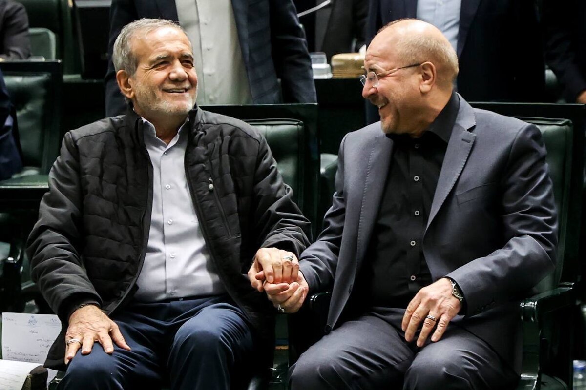 باید پشتیبان دولت باشیم