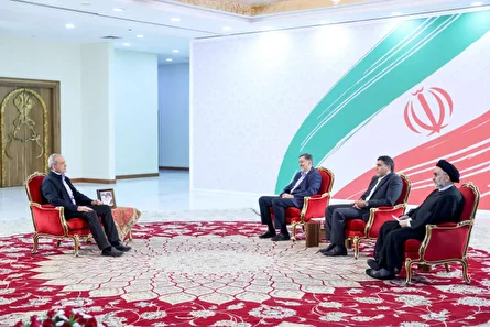 آقای پزشکیان، وفاق با این جماعت آب در هاون کوبیدن است