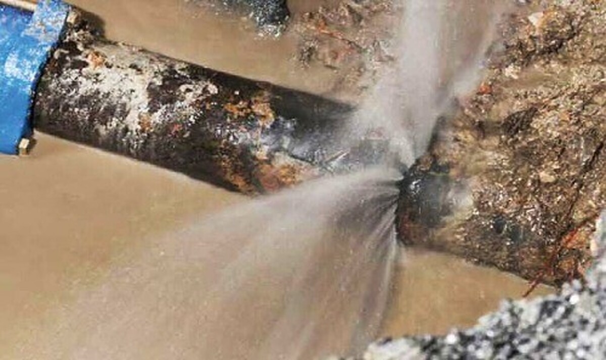 چالش فرسودگی شبکه و نقش فناوری در کاهش هدررفت آب/بحران خانگی آب در تهران