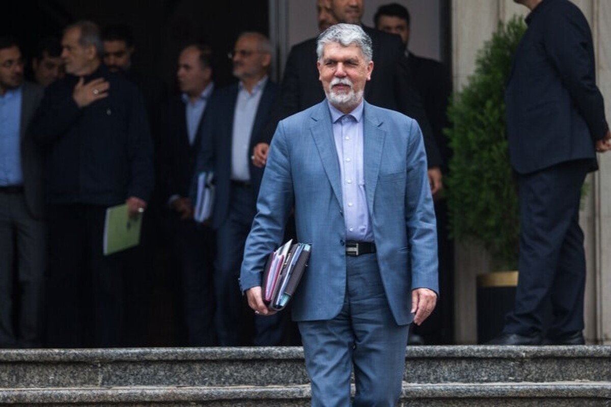 وزیر ارشاد شایعه تغییر معاون سینمایی را تکذیب کرد
