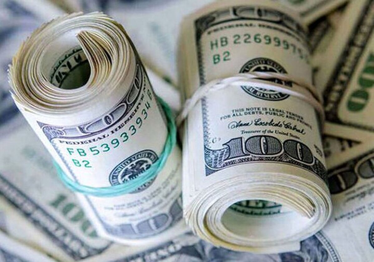 افزایش اخیر نرخ دلار بیشتر نتیجه جو روانی و فشار‌های سیاسی است