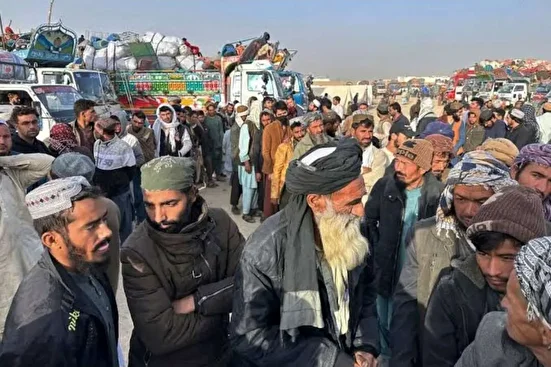 برای توجیه ادامه حضور افاغنه در ایران، پای قرآن را وسط نکشید