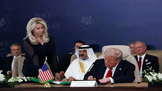 اجلاس شرم‌الشیخ، سیرک سیاسی بود