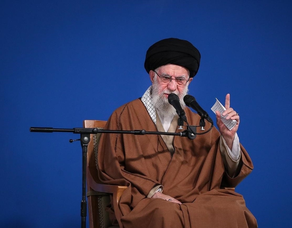 به آمریکا چه ربطی دارد که ایران صنعت هسته‌ای دارد یا ندارد