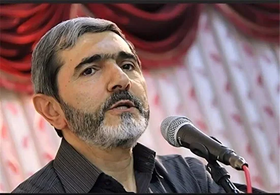 حاکمیت باید خود را از دام تندروها نجات دهد