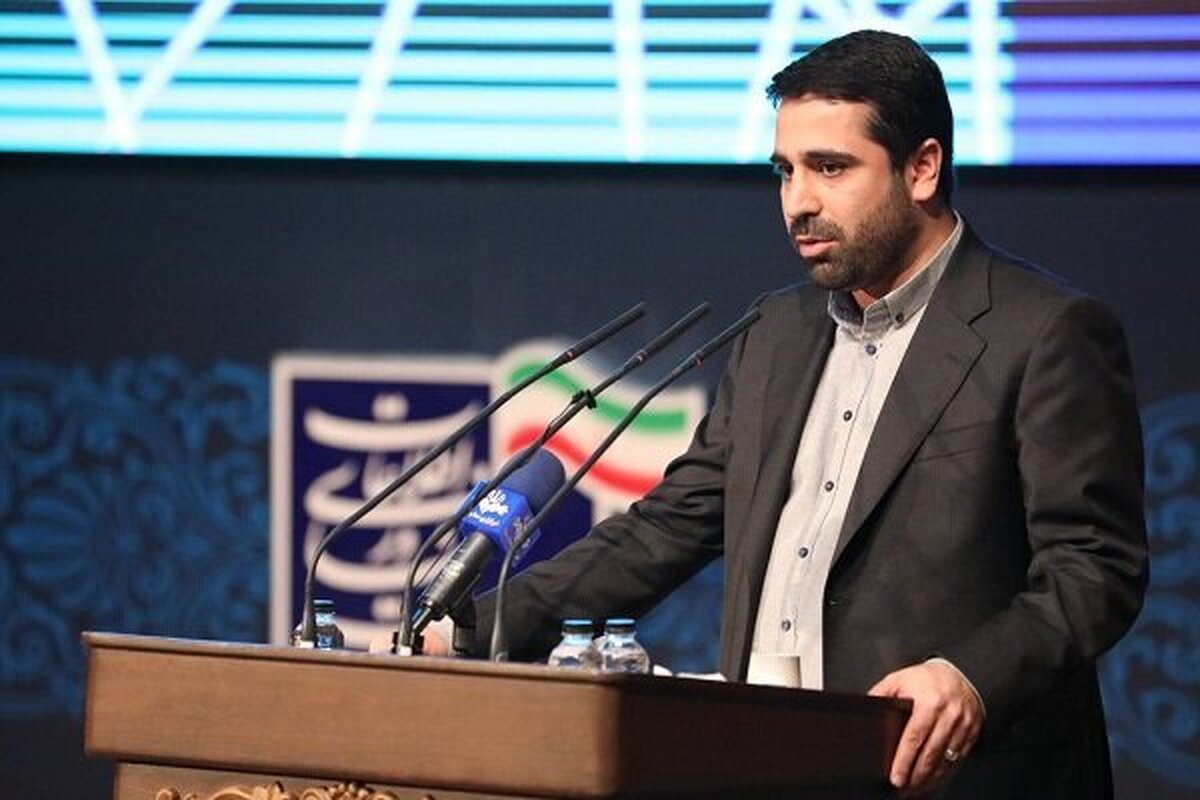 نباید در فضای مجازی تابع قوانین دیگر کشور‌ها باشیم