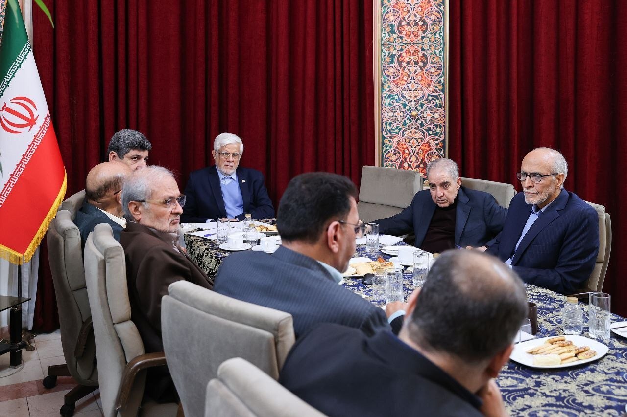 خودسوزی جوان اهوازی، پیامی جدی برای جامعه و حاکمیت است خودسوزی جوان اهوازی، پیامی جدی برای جامعه و حاکمیت است