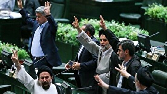 تندروهای مجلس با اتهام به این و آن به فکر مقاصد سیاسی خود هستند
