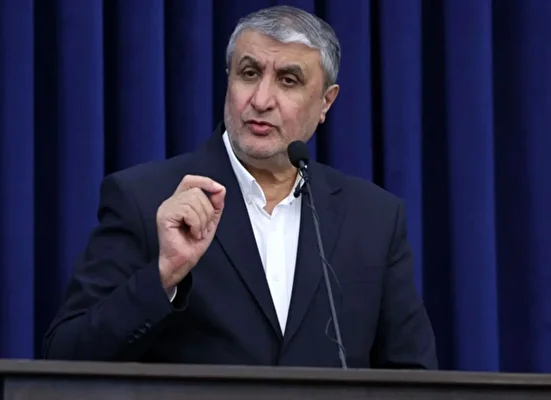 اولين جایی که مورد حمله‌ قرار گرفت، راکتور تهران بود