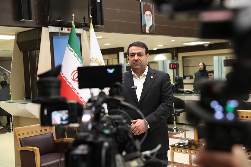 بازدید نجارزاده از برخی شعب انتقال یافته بانک سابق آینده به بانک ملی ایران/ استمرار بی وقفه خدمات به مردم و تمرکز بر مشتری مداری