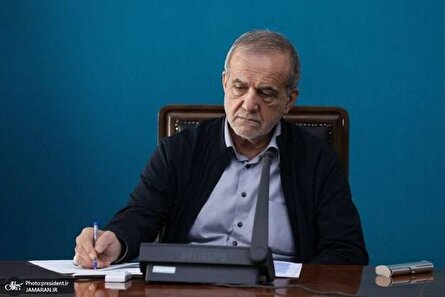 نباید پست و مقام مبنای دریافت حقوق باشد