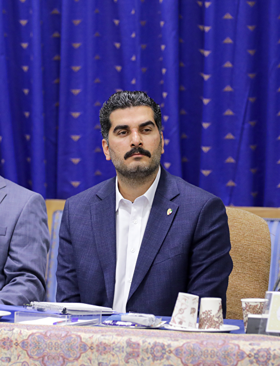 استعلام حقوق علی احمدنیا: وی هیچگونه حقوقی دریافت نکرده است