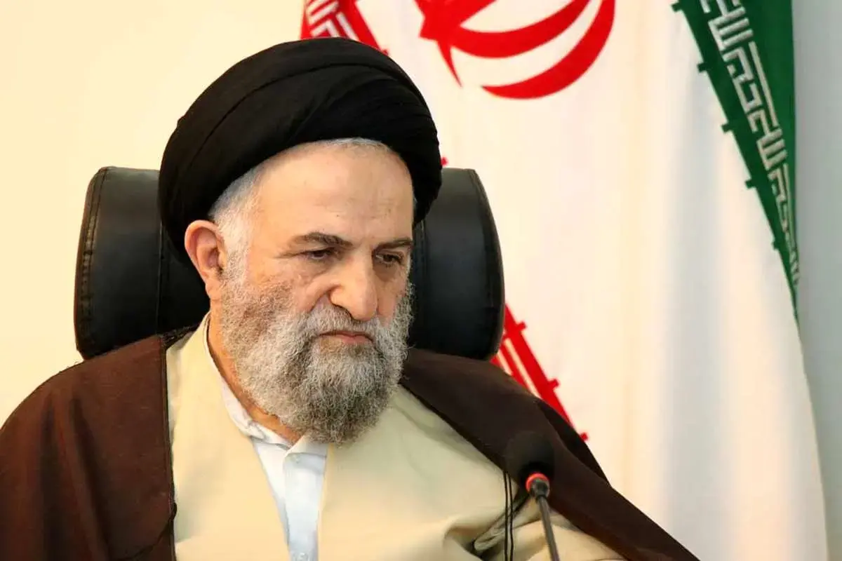 بعضی انگار توجه ندارند که تحریم‌ها چگونه به کشور فشار وارد می‌کند