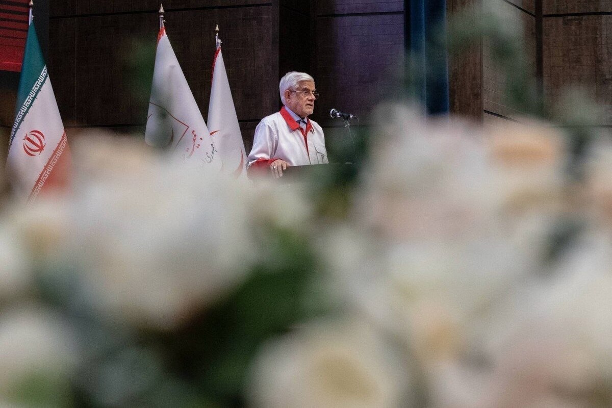 بابت مشکلات معیشتی از مردم عذرخواهی می‌کنیم