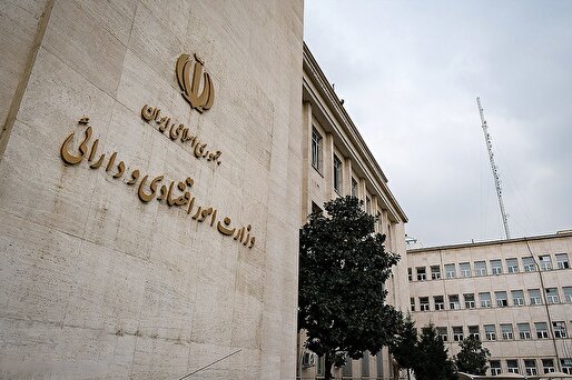 ورود وزارت اقتصاد به جابه‌جایی ۱۱ هزار میلیارد تومان پول توسط یک قاچاقچی