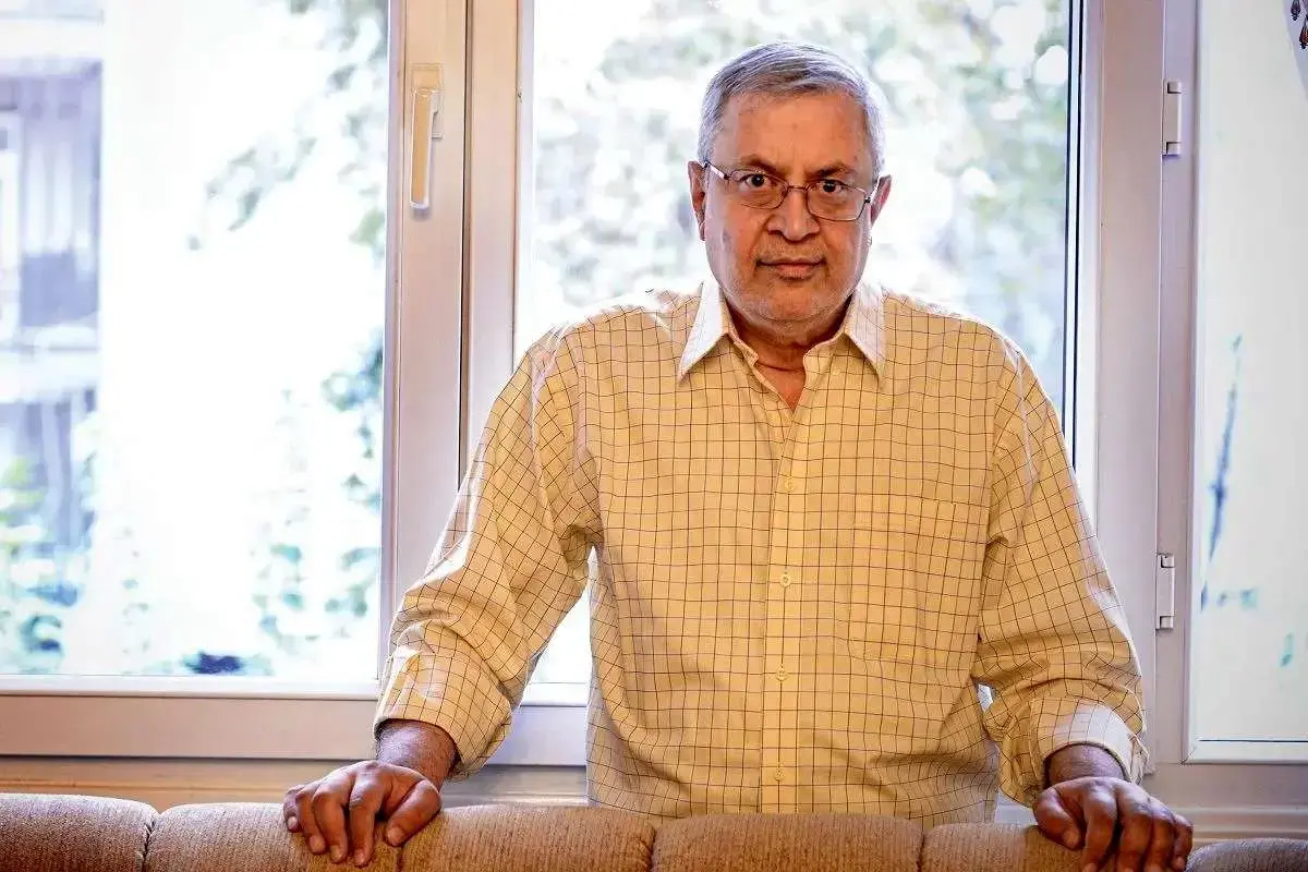 وضعیت سیاسی ایران، وضعیت وخیم «موج‌سواری تئوریک» است