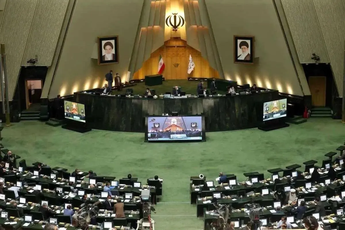 وزن واقعی اقلیت پرسر‌وصدای مجلس چشمگیر نیست